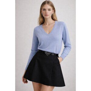 Lord & Taylor 100% Cashmere Blue V-Neck Sweater Women’s Size M Soft Lightweight